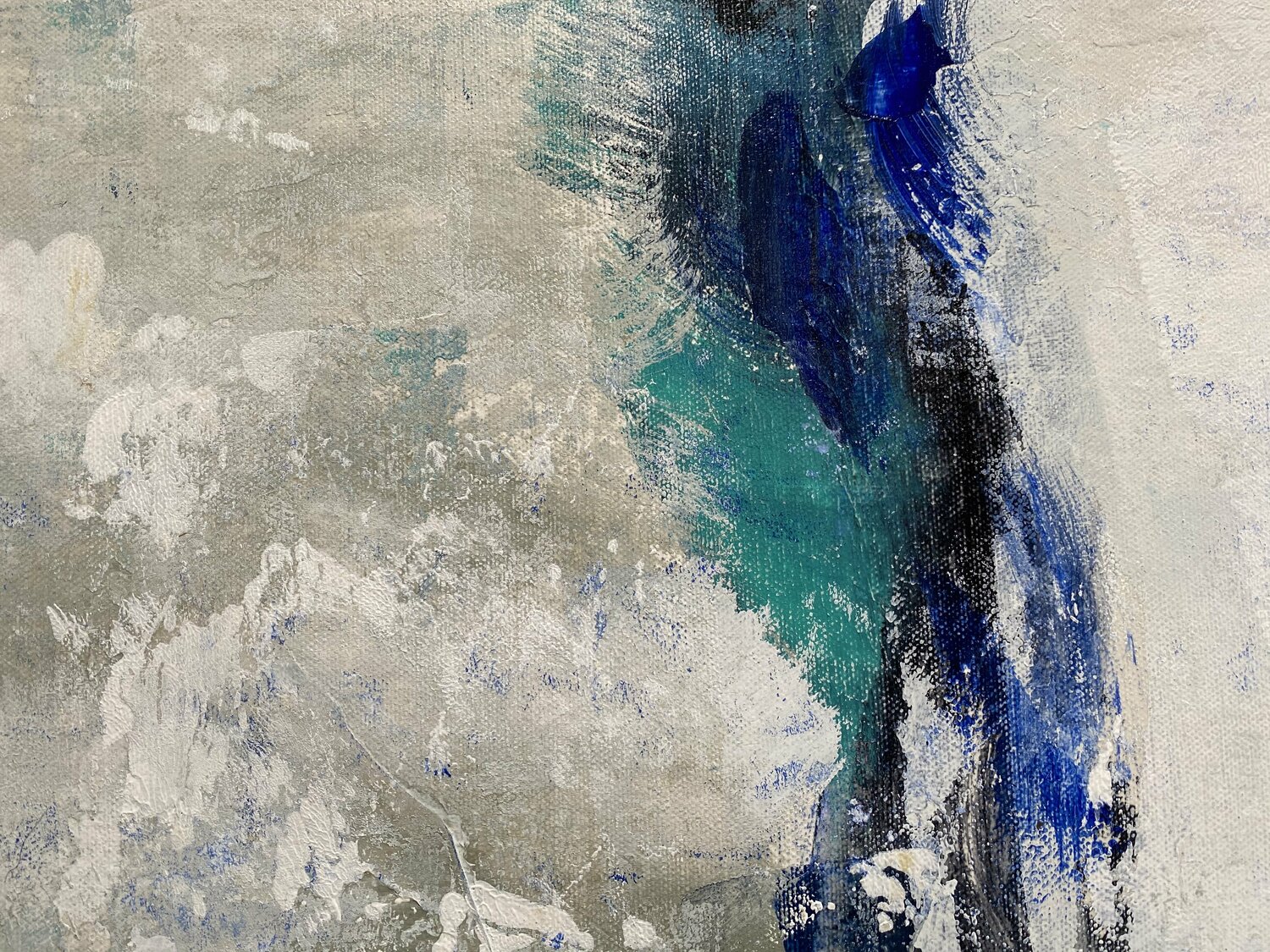 White and Blue - Detail 3